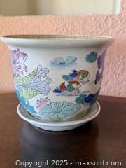 MaxSold Auction: Vintage Asian Tobacco Leaf Ceramic Planter Pot #1 - San Francisco (California, USA) SELLER MANAGED Estate Sale Online Auction - Kenwood Way