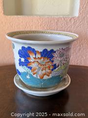 MaxSold Auction: Vintage Asian Tobacco Leaf Ceramic Planter Pot #2 - San Francisco (California, USA) SELLER MANAGED Estate Sale Online Auction - Kenwood Way