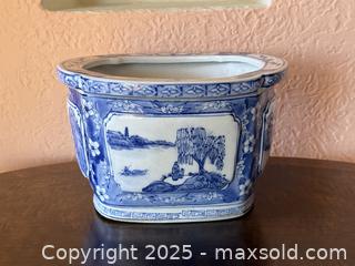 MaxSold Auction: Vintage Chinese Blue &#38; White Rectangular Porcelain Bonsai Planter - San Francisco (California, USA) SELLER MANAGED Estate Sale Online Auction - Kenwood Way