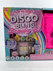 MaxSold Auction: Just My Style Disco Bling Beauty Set  - Upland (California, USA) SELLER MANAGED Reseller Online Auction - Monte Vista