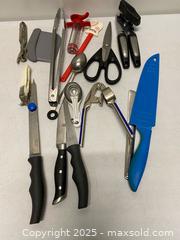MaxSold Auction: Assorted Kitchen Utensils & Knives - Vancouver (British Columbia, Canada) SELLER MANAGED Reseller Online Auction - East 7th Avenue (STORAGE)