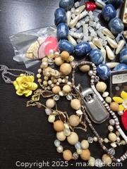 MaxSold Auction: Large Vintage & Costume Jewelry Lot – Necklaces, Brooches, Rings, Earrings, Mixed Pieces - Vancouver (British Columbia, Canada) SELLER MANAGED Reseller Online Auction - East 7th Avenue (STORAGE)