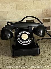 MaxSold Auction: Vintage Antique Retro Northern Electric Oxford Rotary Desk Telephone (Bakelite, Black) - Toronto (Ontario, Canada) SELLER MANAGED Downsizing Online Auction - O'connor Drive (CONDO)