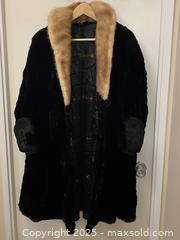 MaxSold Auction: Vintage Mink Fur Coat with Tan/Golden Collar - Toronto (Ontario, Canada) SELLER MANAGED Downsizing Online Auction - O' Connor Drive (CONDO)