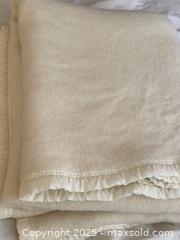 MaxSold Auction: Vintage Pouret/Motte Pure New Wool Blanket, Queen - Toronto (Ontario, Canada) SELLER MANAGED Downsizing Online Auction - O' Connor Drive (CONDO)