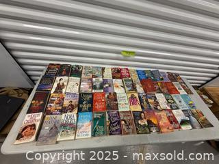 MaxSold Auction: Lot of books  - Toronto (Ontario, Canada) SELLER MANAGED Downsizing Online Auction - Jane Street (STORAGE)