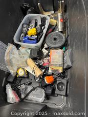 MaxSold Auction: Misc lot tools and differents ítem  - Toronto (Ontario, Canada) SELLER MANAGED Downsizing Online Auction - Jane Street (STORAGE)