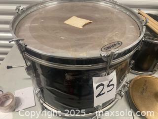 MaxSold Auction: Music instruments  - Toronto (Ontario, Canada) SELLER MANAGED Downsizing Online Auction - Jane Street (STORAGE)
