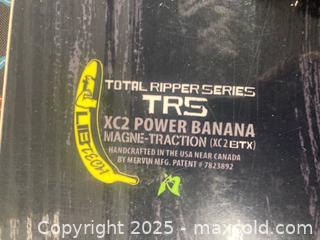 MaxSold Auction: Snowboarding Lib Tech - Toronto (Ontario, Canada) SELLER MANAGED Downsizing Online Auction - Jane Street (STORAGE)