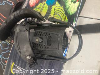 MaxSold Auction: Snowboarding Lib Tech - Toronto (Ontario, Canada) SELLER MANAGED Downsizing Online Auction - Jane Street (STORAGE)