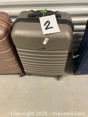 MaxSold Auction: Suite case lot all working  - Toronto (Ontario, Canada) SELLER MANAGED Downsizing Online Auction - Jane Street (STORAGE)