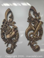 MaxSold Auction: Vintage Musical Instrument Wall Plaques - London (Ontario, Canada) SELLER MANAGED Downsizing Online Auction - Centre Street (CONDO)