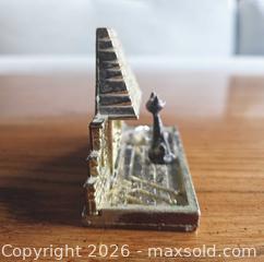 MaxSold Auction: Vintage Old Antique Brass effect British fire place mantel cat 1970s Trinket  - London (Ontario, Canada) SELLER MANAGED Downsizing Online Auction - Centre Street (CONDO)