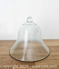 MaxSold Auction: Vintage Spanish garden glass bell-shaped cloches Set of 3 size M - London (Ontario, Canada) SELLER MANAGED Downsizing Online Auction - Centre Street (CONDO)