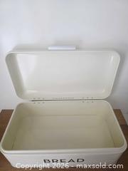 MaxSold Auction: Vintage Style Now Designs Bread Bin - London (Ontario, Canada) SELLER MANAGED Downsizing Online Auction - Centre Street (CONDO)