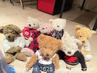 MaxSold Auction: Holt Renfrew Holiday Bears  - King (Ontario, Canada) SELLER MANAGED Downsizing Online Auction - 16th Sideroad
