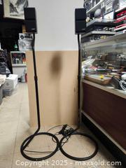 MaxSold Auction: 2x Vintage BOSE speakers - Toronto (Ontario, Canada) PARTNER MANAGED Reseller Online Auction - Queen Street West