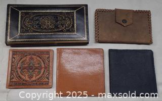 MaxSold Auction: Lot of vintage wallets and change purses - Toronto (Ontario, Canada) PARTNER MANAGED Reseller Online Auction - Queen Street West