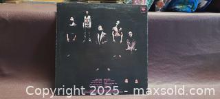 MaxSold Auction: Mi-Sex — Graffiti Crimes (12" Vinyl, Columbia PCC-90578) - Toronto (Ontario, Canada) PARTNER MANAGED Reseller Online Auction - Queen Street West