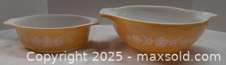 MaxSold Auction: Pyrex Yellow Floral Nested Mixing/Casserole Bowls (Set of 2) - Toronto (Ontario, Canada) PARTNER MANAGED Reseller Online Auction - Queen Street West