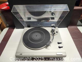 MaxSold Auction: Vintage JVC Turntable / Record Player - Toronto (Ontario, Canada) PARTNER MANAGED Reseller Online Auction - Queen Street West