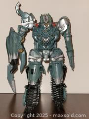 MaxSold Auction: Transformers Revenge of the Fallen Megatron Voyager Class - Toronto (Ontario, Canada) SELLER MANAGED Downsizing Online Auction - McAdam Avenue