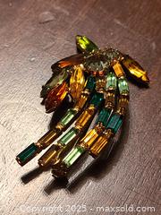 MaxSold Auction: Vintage Floralburst Brooch - Toronto (Ontario, Canada) SELLER MANAGED Downsizing Online Auction - McAdam Avenue