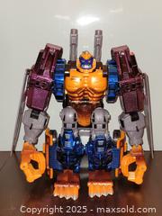 MaxSold Auction: Vintage Transformer Beast Wars Optimal Optimus Super Class - Toronto (Ontario, Canada) SELLER MANAGED Downsizing Online Auction - McAdam Avenue