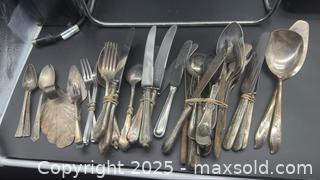 MaxSold Auction: Antique silverware flatware  - Markham (Ontario, Canada) PARTNER MANAGED Downsizing Online Auction - Loring Crescent