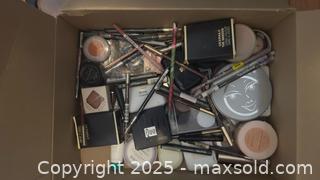 MaxSold Auction: Brand new makeup items  - Markham (Ontario, Canada) PARTNER MANAGED Downsizing Online Auction - Loring Crescent