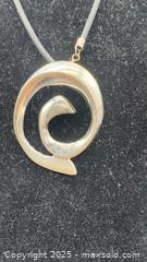 MaxSold Auction: Sterling silver abstract swirl pendant - Markham (Ontario, Canada) PARTNER MANAGED Downsizing Online Auction - Loring Crescent
