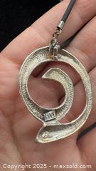 MaxSold Auction: Sterling silver abstract swirl pendant - Markham (Ontario, Canada) PARTNER MANAGED Downsizing Online Auction - Loring Crescent