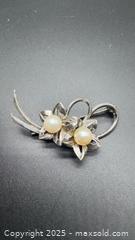 MaxSold Auction: Sterling Silver brooch  - Markham (Ontario, Canada) PARTNER MANAGED Downsizing Online Auction - Loring Crescent