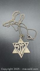 MaxSold Auction: Sterling silver David Star pendant & necklace - Markham (Ontario, Canada) PARTNER MANAGED Downsizing Online Auction - Loring Crescent