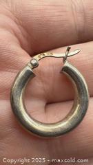 MaxSold Auction: Sterling silver hoops - Markham (Ontario, Canada) PARTNER MANAGED Downsizing Online Auction - Loring Crescent
