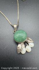 MaxSold Auction: Sterling silver jade pearl pendant necklace - Markham (Ontario, Canada) PARTNER MANAGED Downsizing Online Auction - Loring Crescent