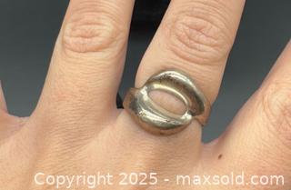 MaxSold Auction: Sterling silver modernist ring  - Markham (Ontario, Canada) PARTNER MANAGED Downsizing Online Auction - Loring Crescent