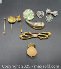 MaxSold Auction: Vintage custom jewelry lot - Markham (Ontario, Canada) PARTNER MANAGED Downsizing Online Auction - Loring Crescent