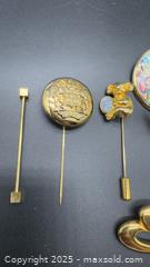 MaxSold Auction: Vintage custom jewelry lot - Markham (Ontario, Canada) PARTNER MANAGED Downsizing Online Auction - Loring Crescent