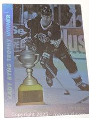MaxSold Auction: 1991 WAYNE GRETZKY HOLOGRAM HOCKEY CARD - Kingston (Ontario, Canada) SELLER MANAGED Downsizing Online Auction - Rosemund Crescent
