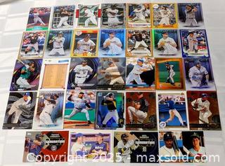MaxSold Auction: BASEBALL CARD MIXED LOT OF 32 - Kingston (Ontario, Canada) SELLER MANAGED Downsizing Online Auction - Rosemund Crescent