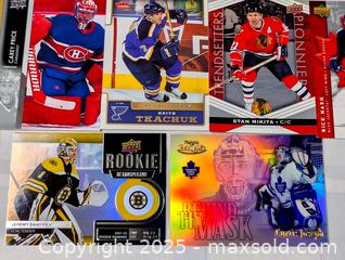 MaxSold Auction: HOCKEY CARD MIXED LOT OF 30 - Kingston (Ontario, Canada) SELLER MANAGED Downsizing Online Auction - Rosemund Crescent