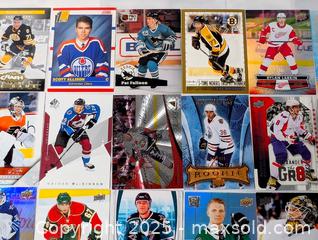 MaxSold Auction: HOCKEY CARD MIXED LOT OF 32 - Kingston (Ontario, Canada) SELLER MANAGED Downsizing Online Auction - Rosemund Crescent