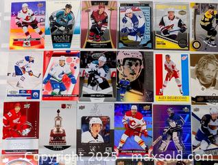 MaxSold Auction: HOCKEY CARD MIXED LOT OF 32 - Kingston (Ontario, Canada) SELLER MANAGED Downsizing Online Auction - Rosemund Crescent