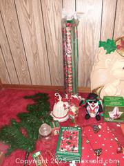 MaxSold Auction: (A) Assorted vintage Christmas decorations - London (Ontario, Canada) PARTNER MANAGED Estate Sale Online Auction - Alayne Crescent