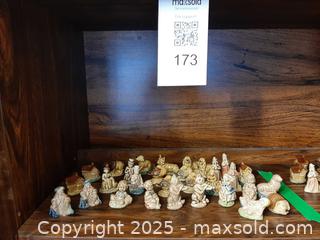 MaxSold Auction: (A) Collection of Wade Figures - London (Ontario, Canada) PARTNER MANAGED Estate Sale Online Auction - Alayne Crescent