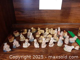 MaxSold Auction: (A) Collection of Wade Figures - London (Ontario, Canada) PARTNER MANAGED Estate Sale Online Auction - Alayne Crescent