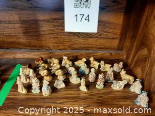 MaxSold Auction: (B) Collection of Wade Figures - London (Ontario, Canada) PARTNER MANAGED Estate Sale Online Auction - Alayne Crescent