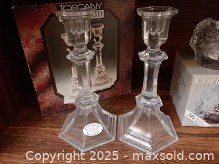 MaxSold Auction: Beautiful glass collectibles - London (Ontario, Canada) PARTNER MANAGED Estate Sale Online Auction - Alayne Crescent