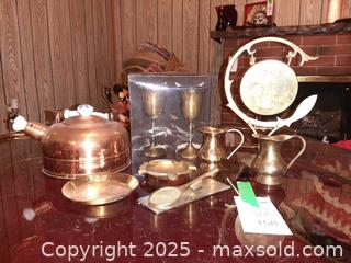 MaxSold Auction: Brass & Copper Decorative Lot - London (Ontario, Canada) PARTNER MANAGED Estate Sale Online Auction - Alayne Crescent